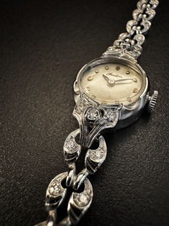 Orologio  con  Diamanti   