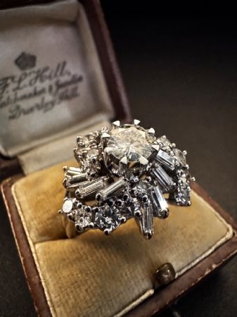 Anello  con  Diamanti  3 ct.