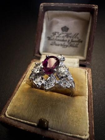 Anello  con  Rubino  e  Diamanti  