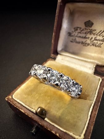 Fedina  con  Diamanti  2.4  ct.